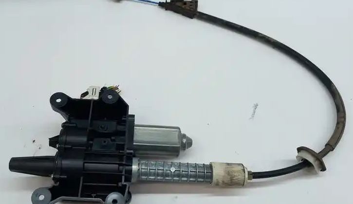 citroen-c4-serisi-aracinizda-elektrikli-el-freni-cekili-mi-kaldi-veya-ariza-uyarisi-mi-veriyor