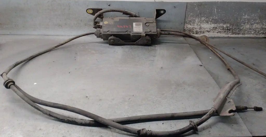 renault-espace-elektrikli-el-fren-motoru-epb-orijinal-cikma-parca