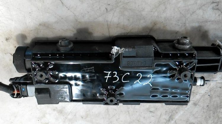 renault-koleos-el-fren-motoru-tamiri-kronik-elektronik-park-freni-sorunlari