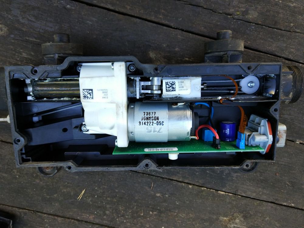 renault-laguna-3-el-fren-motoru-tamiri-elektronik-park-freni-onarimi