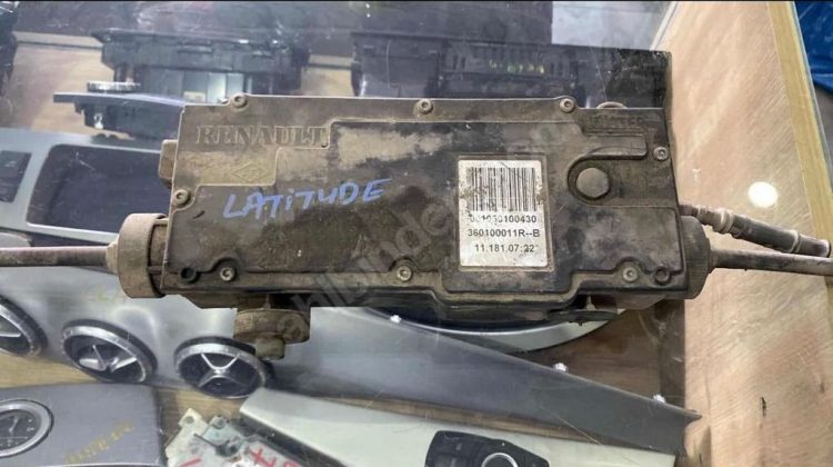 renault-latitude-el-freni-karti-arizasi-ve-yanlis-mudahale-sonuclari